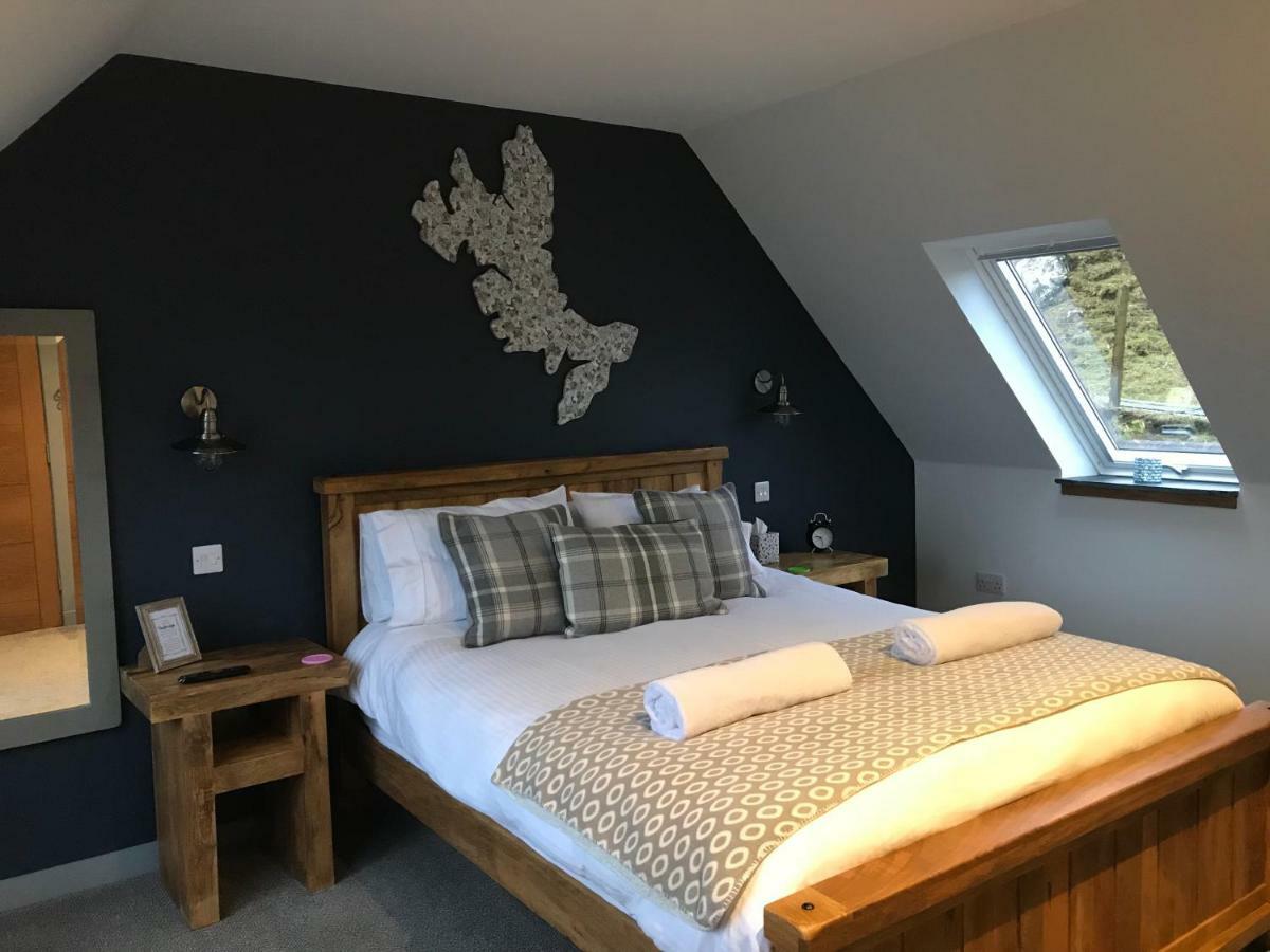 The Bridge B&B Kilmaluag Екстер'єр фото
